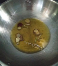 美味的虎皮蛋肉片炒花菜做法图解5)