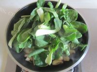 家常菜香菇炒油菜做法图解5)