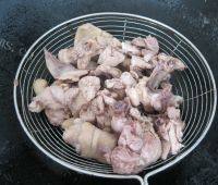 家常菜土豆烧鸡肉做法图解1)