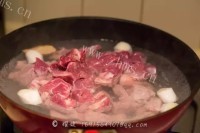 家庭版萝卜牛腩做法图解2)