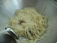 简单的干煸土豆丝做法图解6)