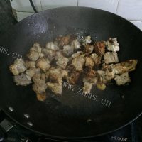 美味营养的糖醋排骨做法图解6)