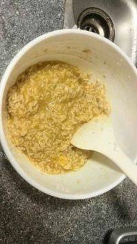好吃不腻的蛋炒饭做法图解3)