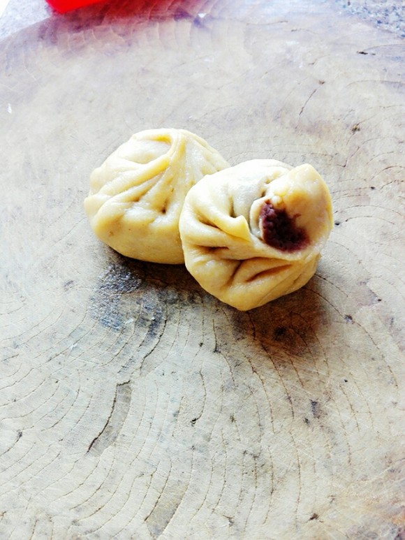 回味无穷的玉米面豆沙包
