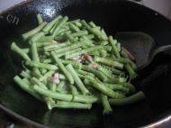 好吃的豇豆肉丝做法图解3)