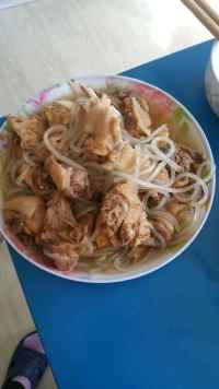 美味的小鸡炖粉条