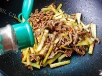 家常菜干煸牛肉丝