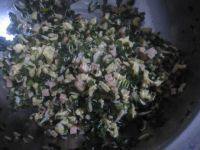 韭菜鸡蛋馅饼（家常菜）做法图解2)