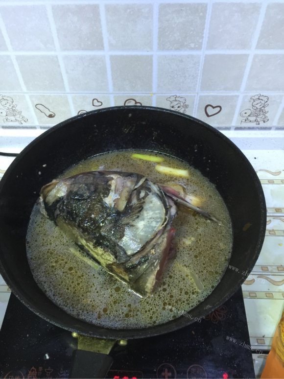 诱人的炖鱼头