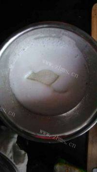 好吃的抹茶戚风蛋糕做法图解2)