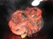 美味的油爆大头虾做法图解4)