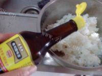 健康美食辣白菜寿司做法图解1)