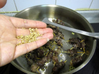 解馋美食孜然牙签羊肉做法图解8)
