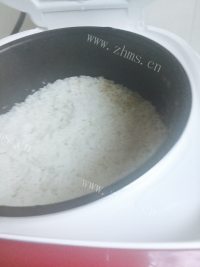 鲜美可口的鸡腿饭做法图解4)