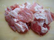 腐竹炒肉做法图解2)