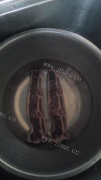 美味的香煎牛排做法图解1)