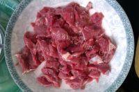 胡萝卜牛肉汤做法图解3)
