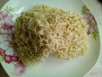 家常虾香青菜鸡蛋面做法图解5)