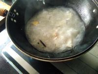 美味的鲈鱼豆腐汤做法图解7)