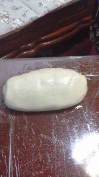 自制豆沙冰皮月饼做法图解3)