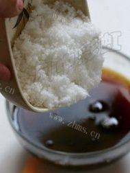 美味的腌糖蒜做法图解5)