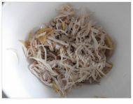 美味的手撕鸡丝做法图解5)