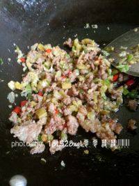 家常菜芹菜肉末
