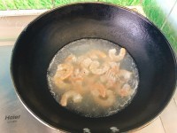家常菜苦瓜虾仁做法图解5)
