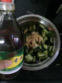 养颜的凉拌黄瓜做法图解8)