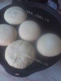 食欲满满的发面馅饼做法图解10)