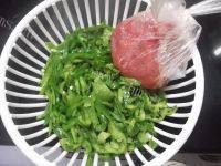「自创」青椒炒肉丝做法图解1)