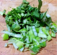 家常小白菜粉条排骨汤做法图解8)