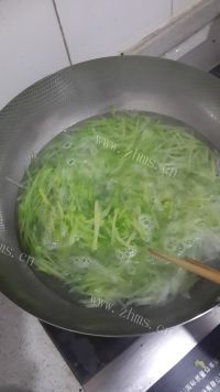 家常菜凉拌萝卜丝做法图解3)