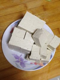美味的骨汤冬瓜丸子煲做法图解11)