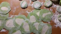 美味的翡翠饺子做法图解8)