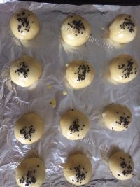 自制豆沙酥做法图解15)