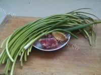 蒜苔炒肉（简单版）做法图解1)
