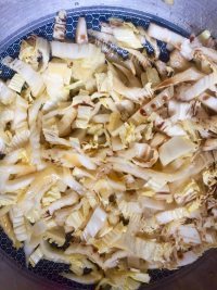 家常菜酸辣白菜做法图解3)
