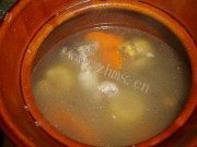 绿色食物玉米排骨汤