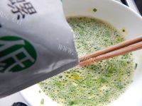 美味可口的蒜味早餐饼做法图解8)