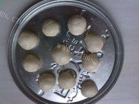 诱人的红豆酥饼做法图解3)