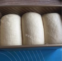自制炼奶吐司做法图解12)