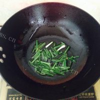 美味营养的葱油拌面做法图解8)