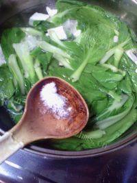 家常菜小白菜豆腐汤做法图解5)