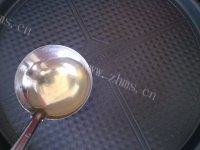 自制煎水饺做法图解2)