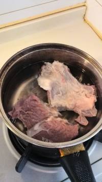 美味红烩牛肉做法图解2)