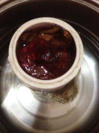 排骨红菇汤做法图解6)
