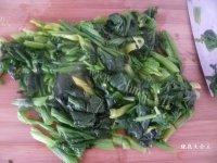 诱人的菠菜蛋饼做法图解4)