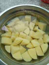 DIY鸡腿炖土豆做法图解1)