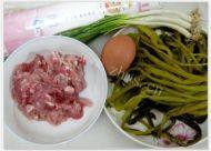 雪菜肉丝面做法图解1)